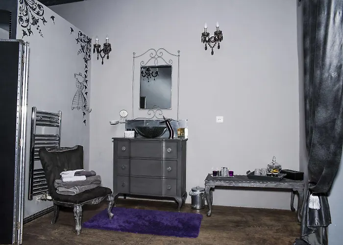 D'hotes La Marlotte Bed & Breakfast 4*