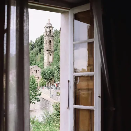 D'hotes La Marlotte Bed & Breakfast