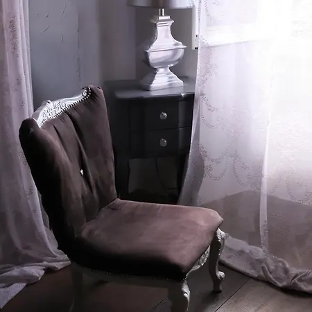 D'hotes La Marlotte Bed & Breakfast 4*