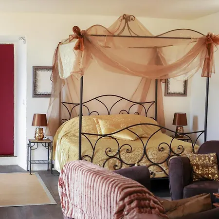 D'hotes La Marlotte 4*