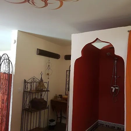 D'hotes La Marlotte Bed & Breakfast 4*