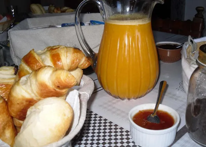 Couette-café D'hôtes La Marlotte 4*