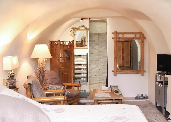 Couette-café D'hôtes La Marlotte 4*