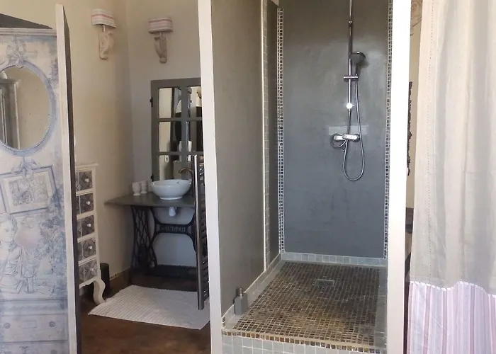 Couette-café D'hôtes La Marlotte 4*